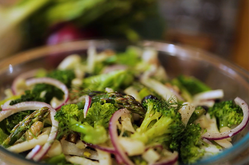 Gourmet Saut&eacute;ed Asparagus, Green Peas, Leeks & Pine Nuts